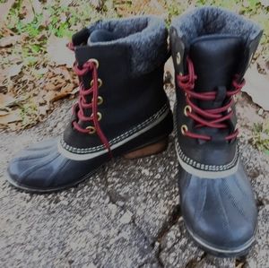SOREL BOOTS. Waterproof, Sherpa lining, thermal